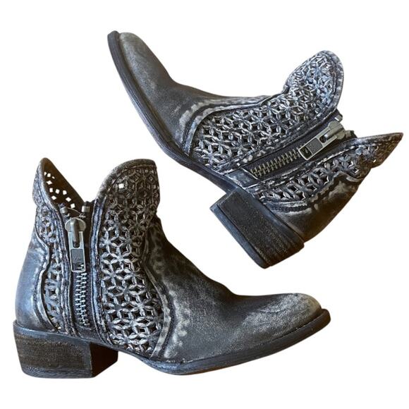 Corral Circle G | Short Western Boots Booties Distressed Leather Boho Gray Sz 8 - Picture 1 of 9
